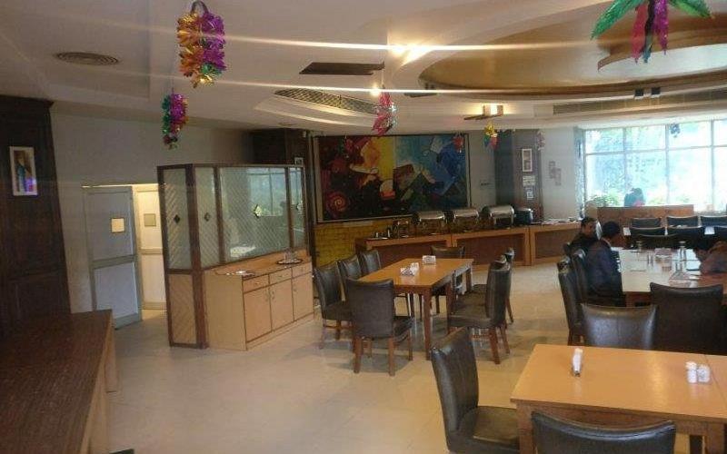 Hotel Raj Hans, Faridabad Dış mekan fotoğraf
